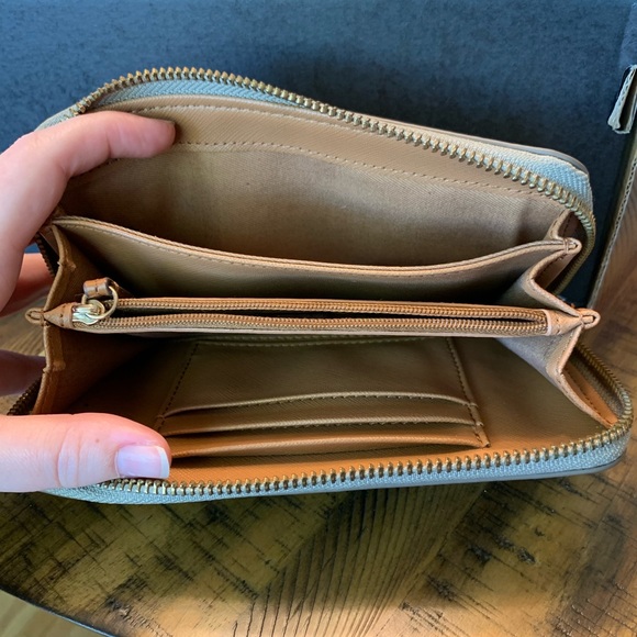 Fossil zip shimmer wallet - Picture 3 of 6